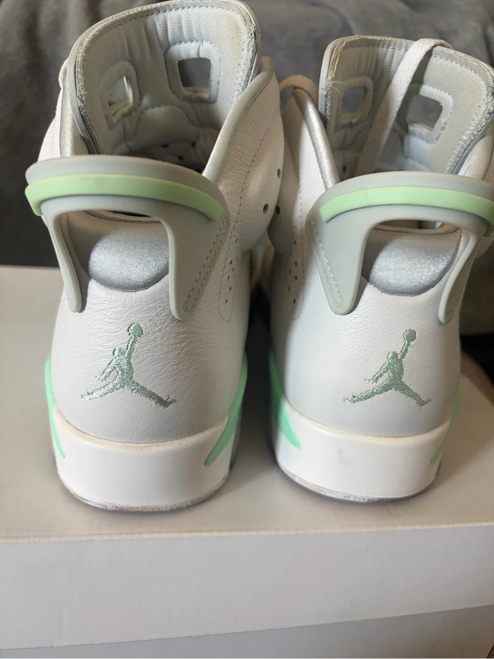 Nike Women's Air Jordan 6 retro